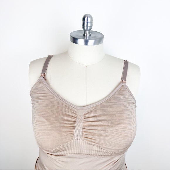 KB • Sublime Hands Free Pumping and Nursing Tank - Picture 2 of 10
